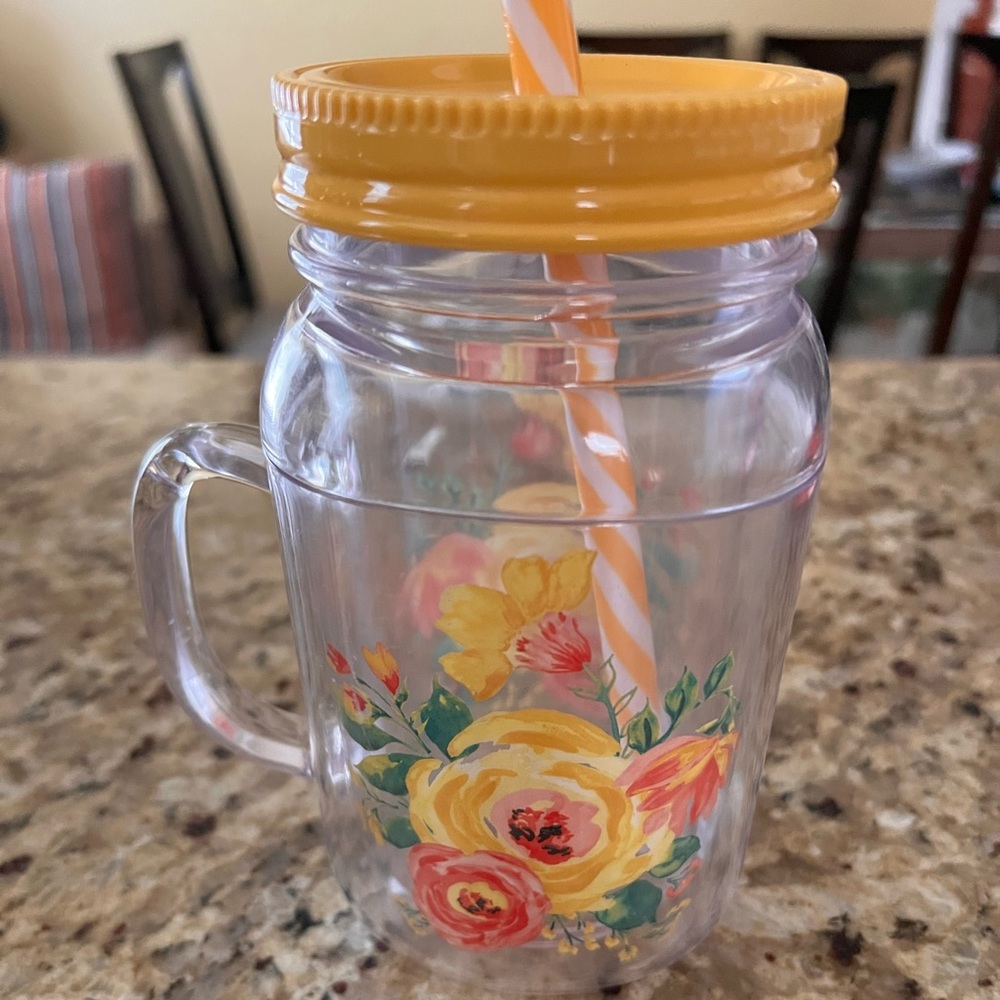 Drink cup